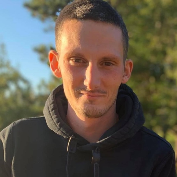 Meet your Posher, Lee - Picture 6 of 6